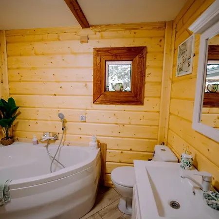 Klimatyczna Willa Z Bali Na Roztoczu Sulow  Exterior foto