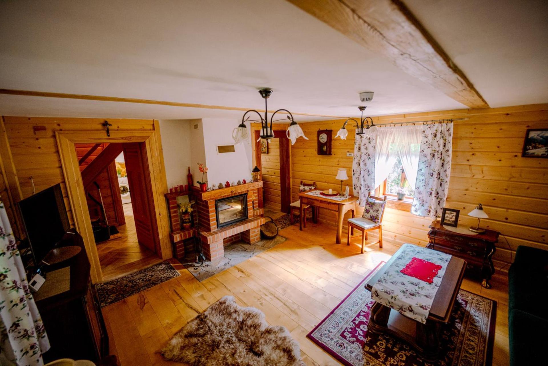 Villa Klimatyczna Z Bali Na Roztoczu *